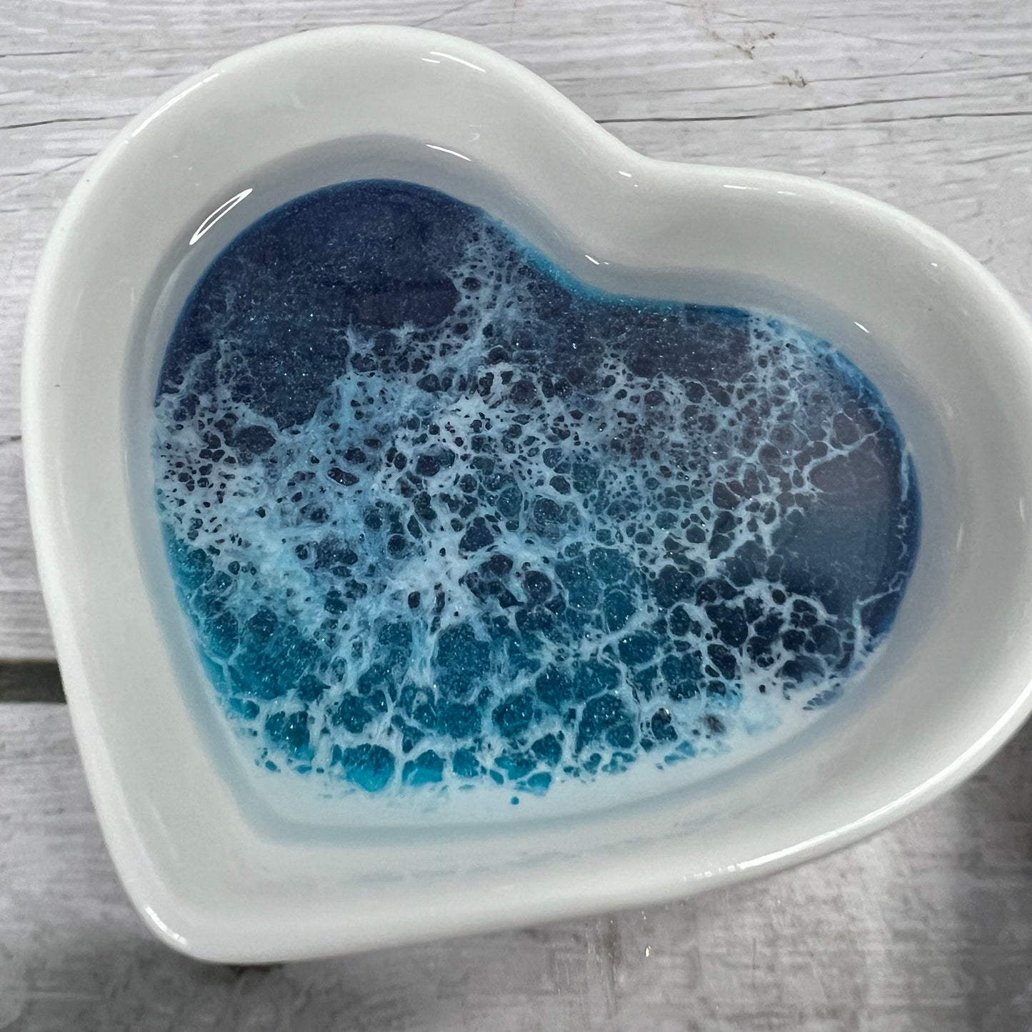 Small beautiful ocean wave heart shaped ring dish